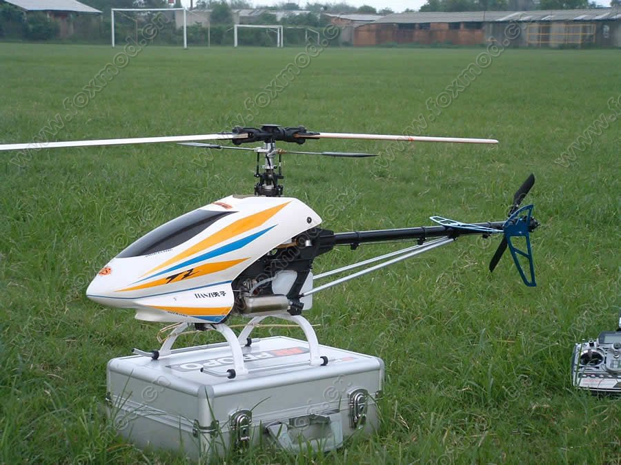  p>燃油遥控飞机是按照发动机的类别来划分的,别名也叫燃油直升机,而