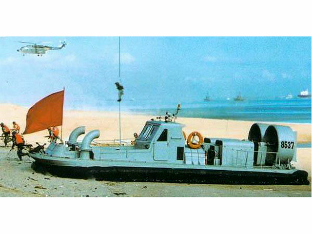 724型气垫登陆艇