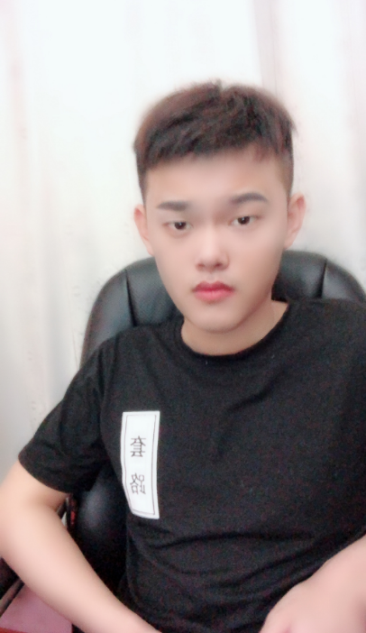  p>正恒许仙,别名许仙, a target="_blank" href="/item/虎牙直播
