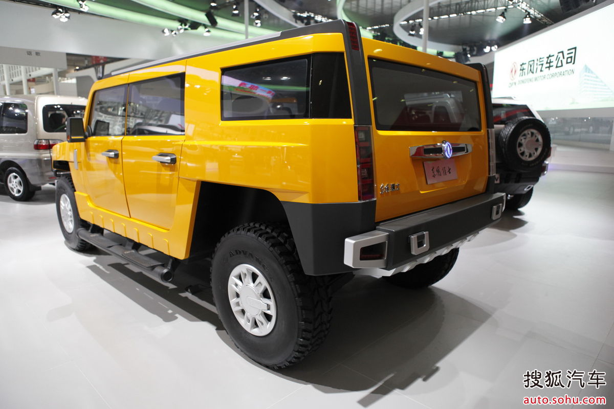 猛士越野车民用版报价(东风猛士2023款民用版)