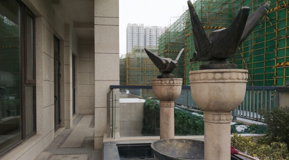  p>清凉山居位于西安市长安长安,由西安市城市建设开发总公司建成,总