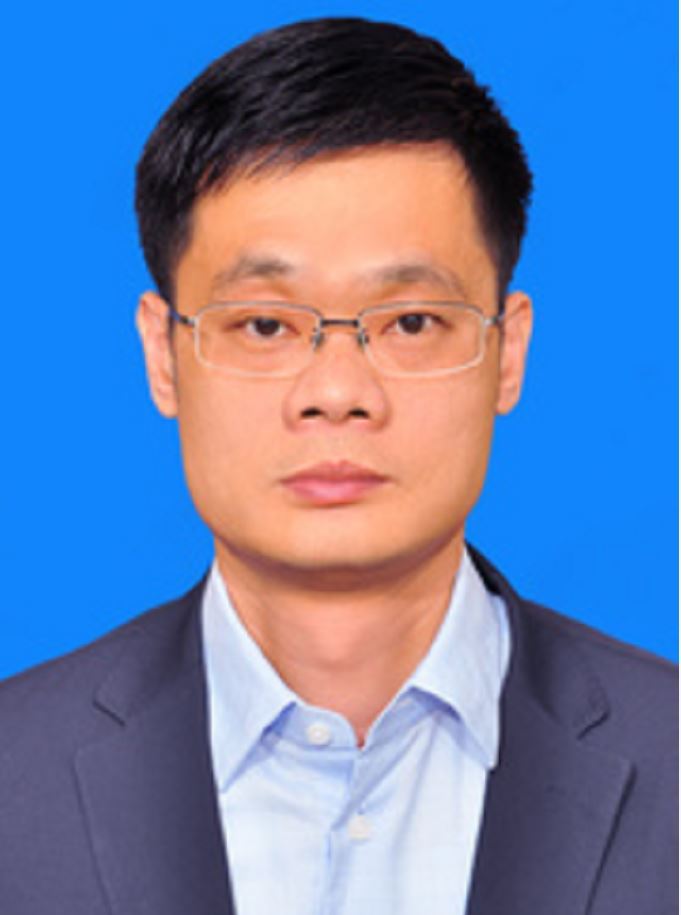  p>陈志亮,男,汉族,福建南靖人,1977年11月出生,1996年8月参加工作