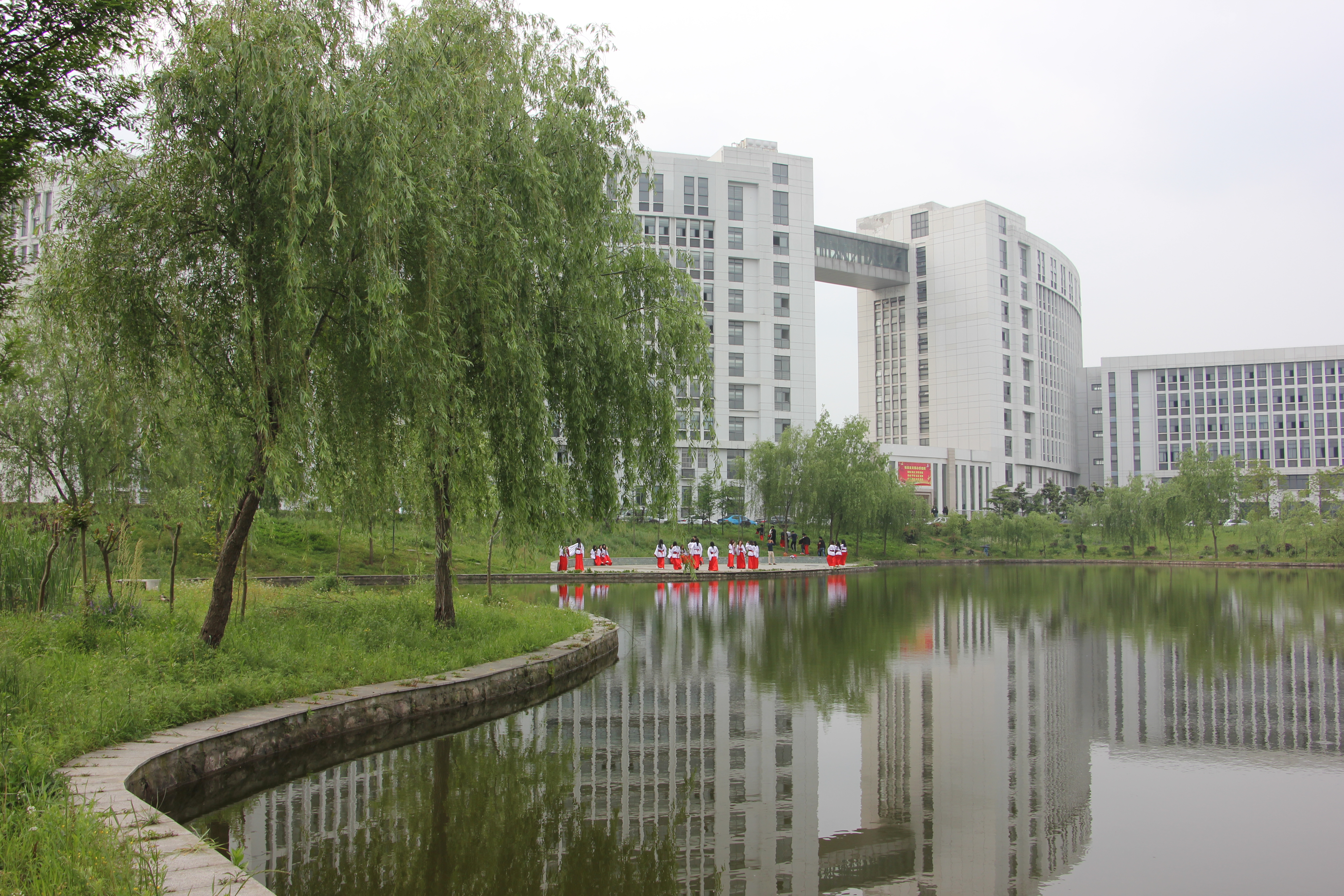  p>合肥科技职业学院(hefei science and technology college),是一所