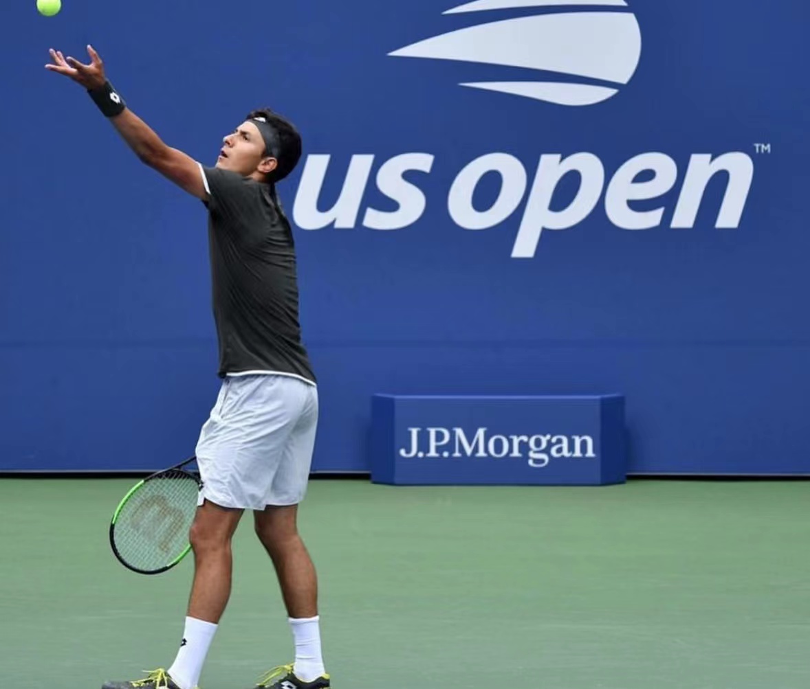 埃米利奥·纳瓦