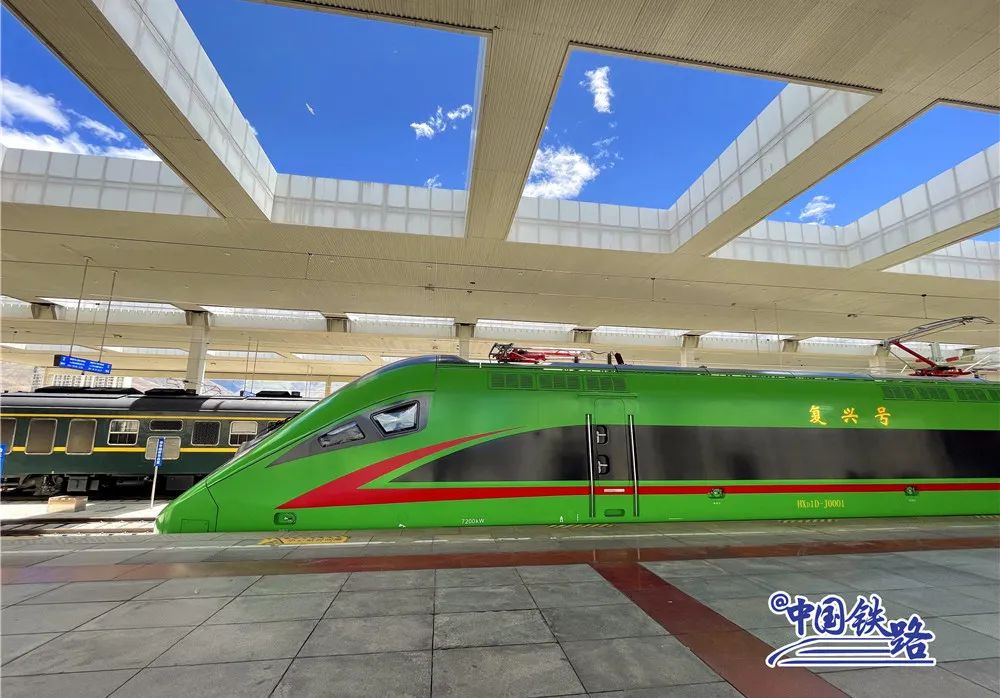 cr200j型复兴号动车组