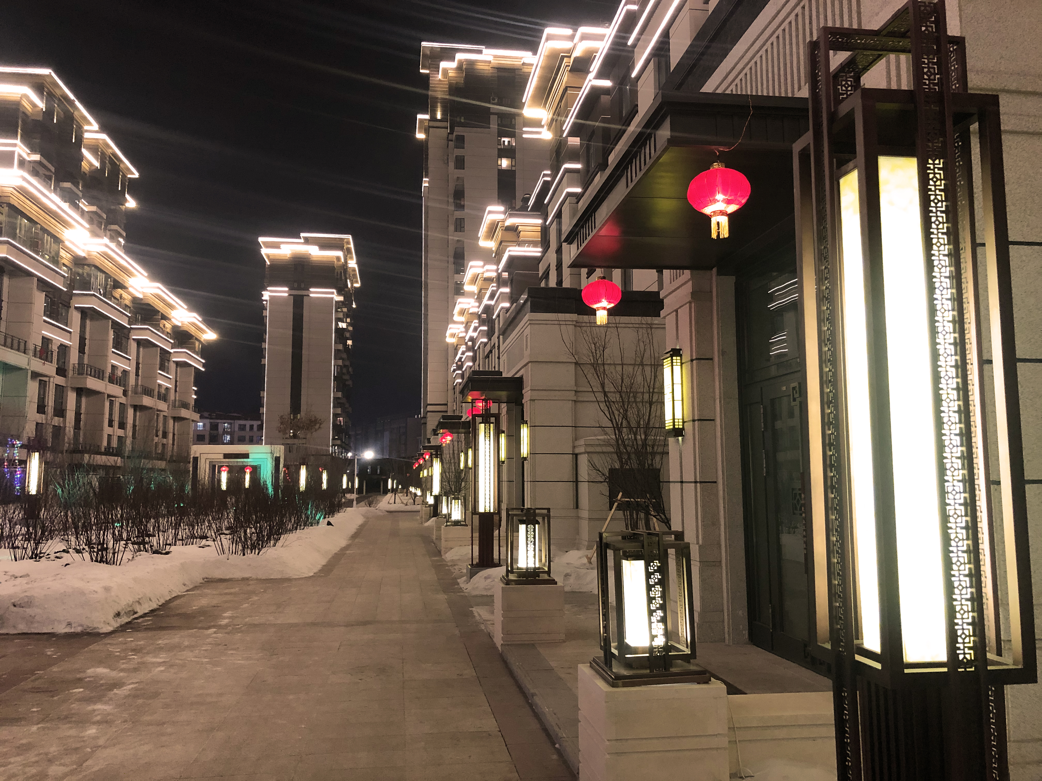 class="ref" data-ctrid="sitms6uyrdtb">华强璞院位于佳木斯市万粮街