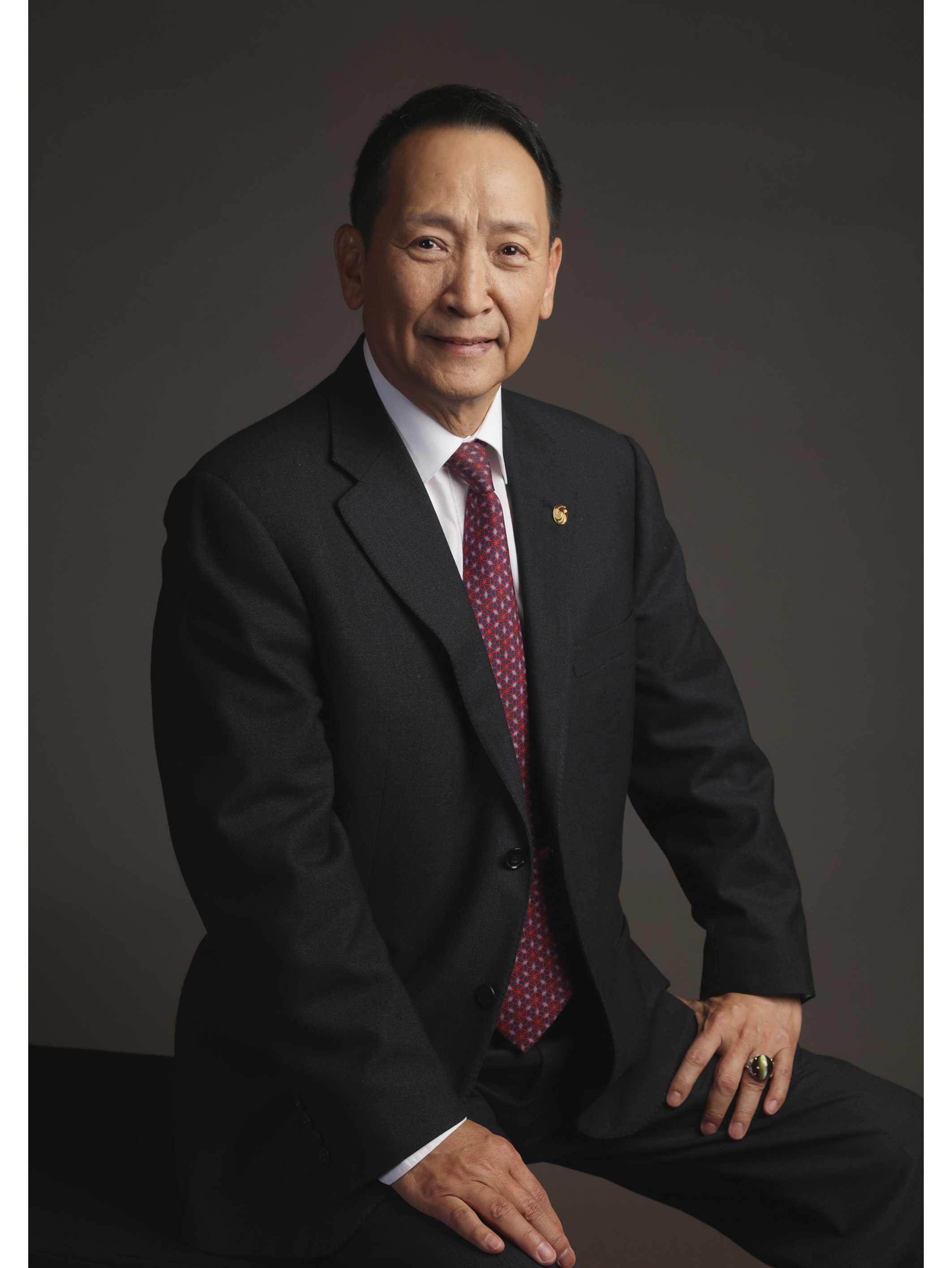 data-id="tng9rzdxii5o"> a target="_blank" href="/item/金鹰国际