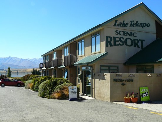  p>莱克特卡波是一个坐落在新西兰特卡波湖边的小镇,长住人口只有300