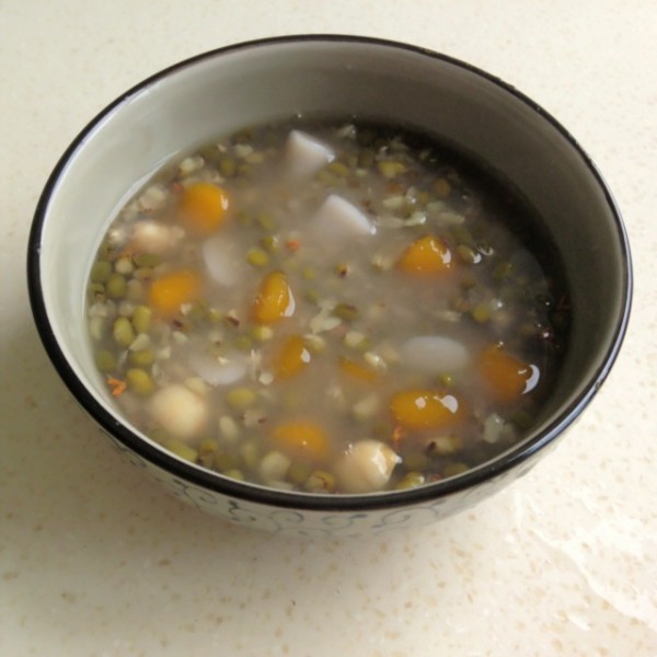芋圆绿豆汤消暑利器