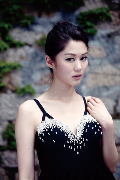  p>岑丽香,1984年11月17日生于加拿大温哥华,籍贯广东广州,中国香港女