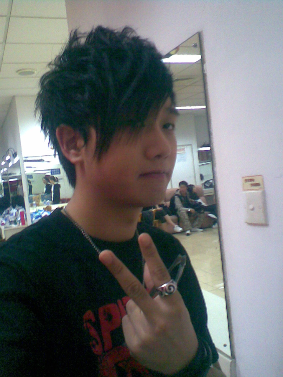  p data-id="go1kvwzfit">    高阳是2007年雪碧我型我秀选手,进入