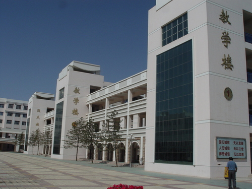 简称 a target="_blank" href="/item/银川一中">银川一中 /a>