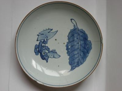 清顺治青花洞石瑞兽直筒瓶