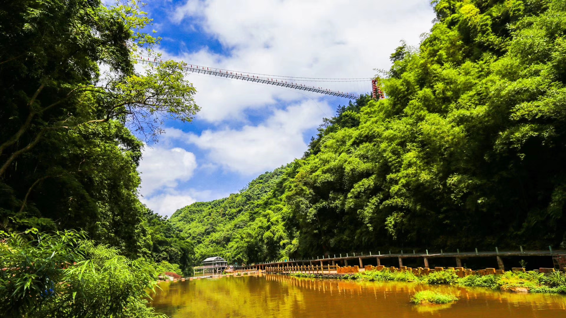  p>七洞沟古称 a target="_blank" href="/item/虎跳岩/23625349"