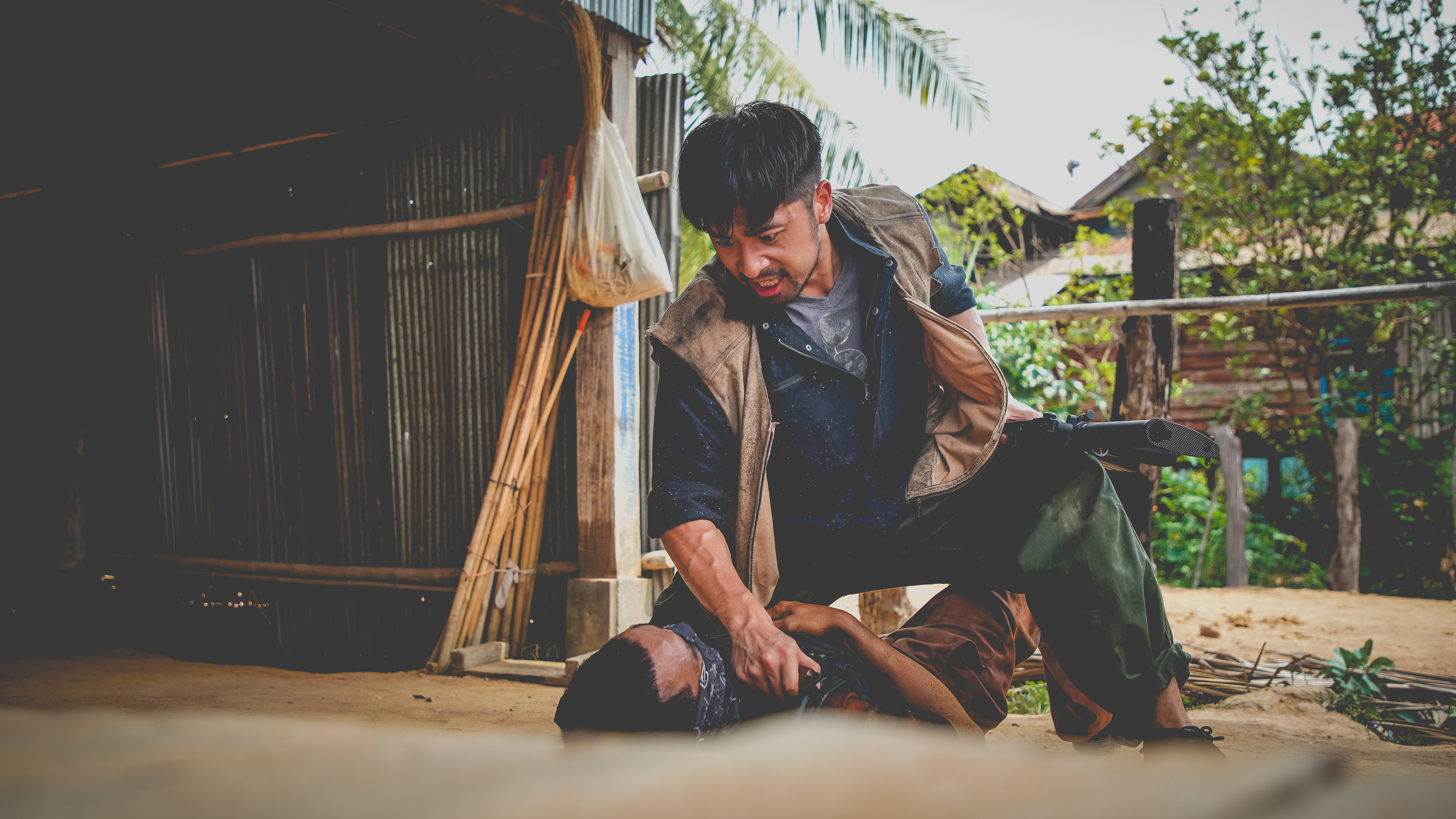  p>《特殊保镖2》是由贠博执导,陈奕鸣,chhay nita主演的一部动作 