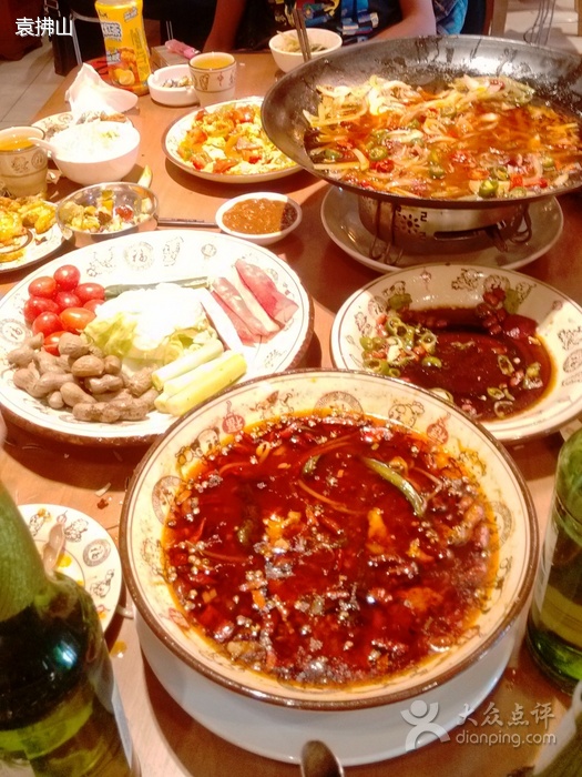  p data-id="gn5mxebk22">眉山川菜北门店是一家川菜馆,地址是银川
