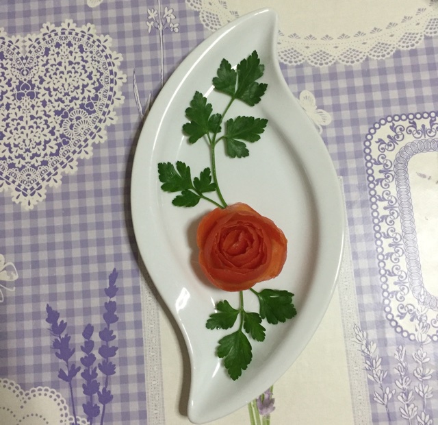 玫瑰盘饰