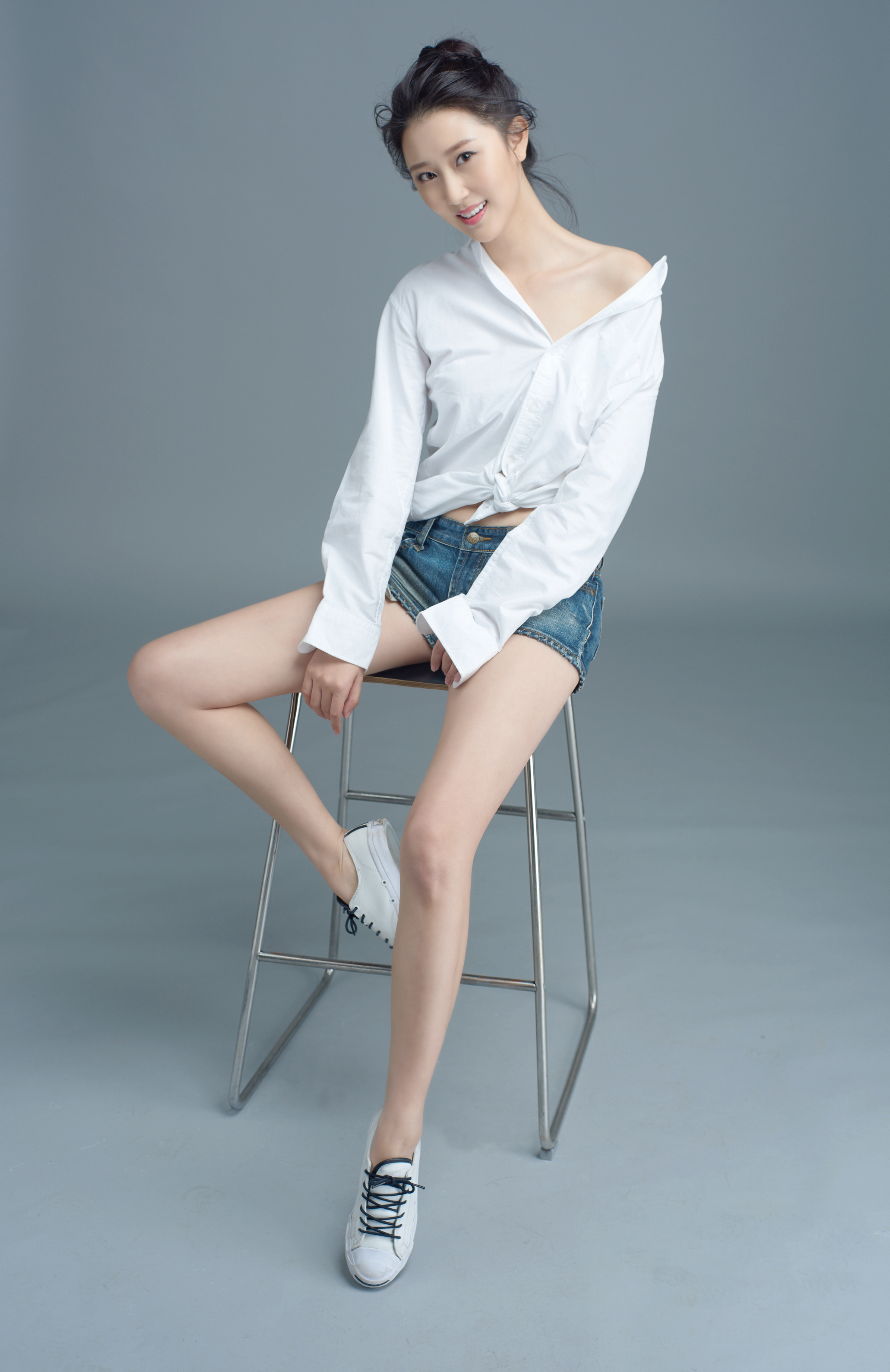  p data-id="gncoxydyph">楚月(原名陈楚月),1992年2月11日出生于安徽