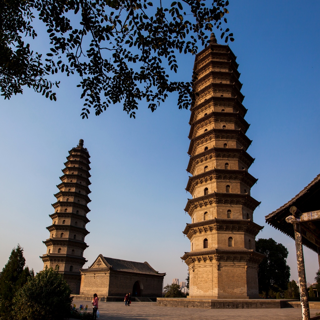 双塔寺(永祚寺)