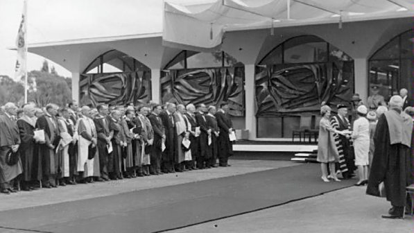 <p>奇夫利（Chifley）图书馆落成仪式