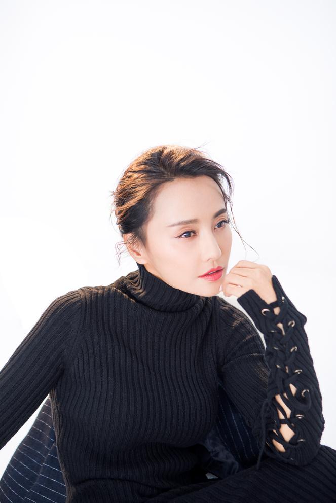  p>马雅舒,1977年3月24日出生于云南省昆明市,中国内地女演员,毕业于 