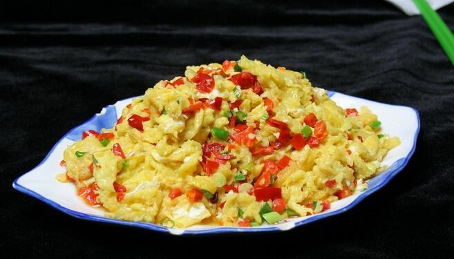 剁椒炒鸡蛋