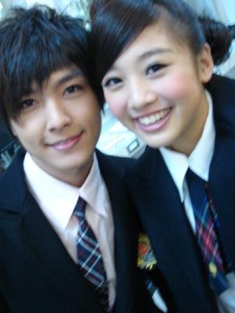 tvbz">剧中,天魔星李晓星为天使老师与校长的私生女陆克英的孪生妹