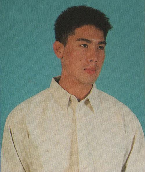  p>陈之财,祖籍福建,是新加坡著名艺员. /p>