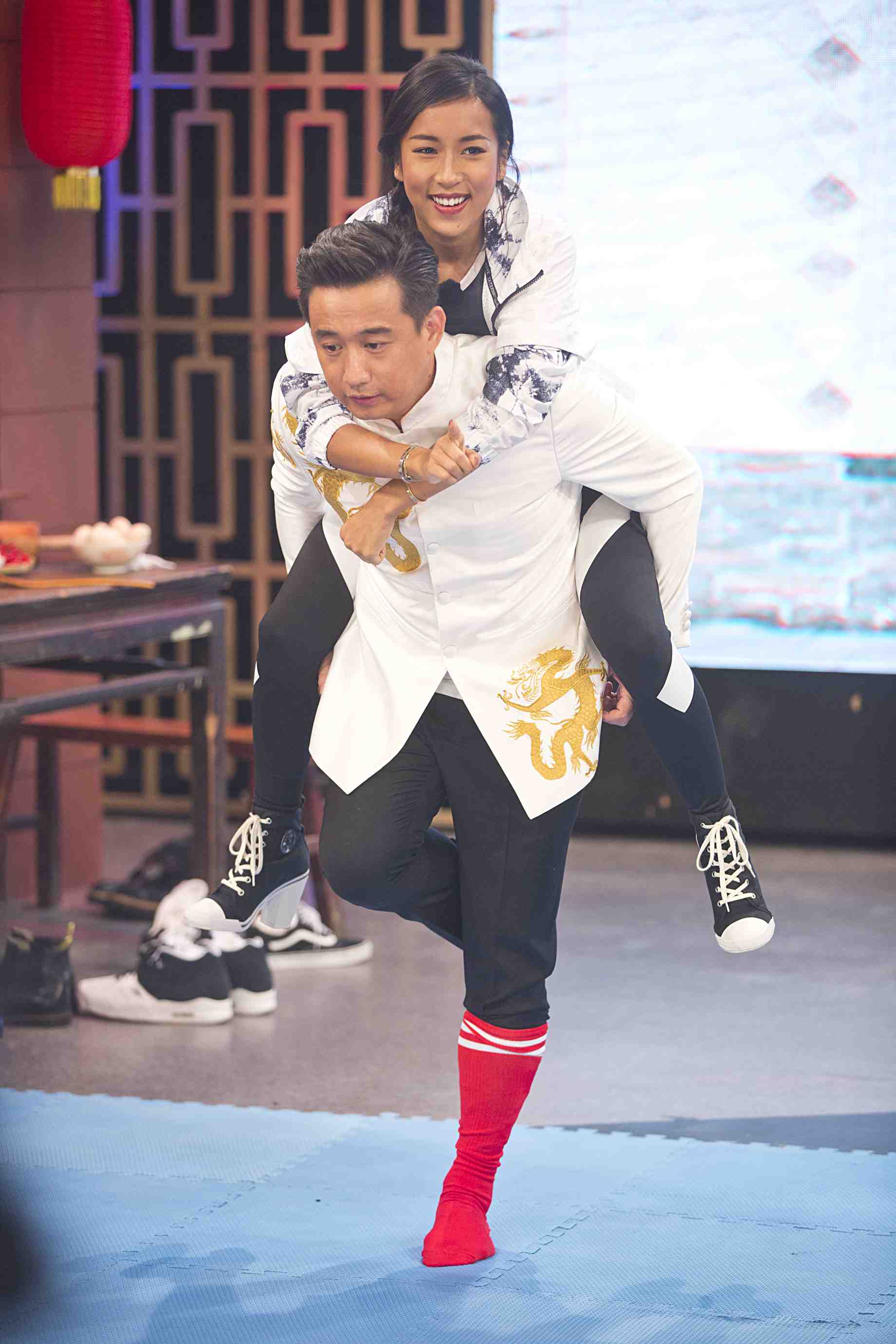  p>吉克隽逸(summer),汉名王隽逸,1988年5月13日出生于 a target="