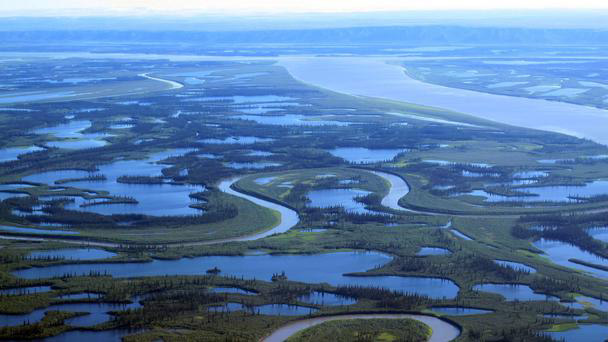  p>牛轭湖,在平原地区 a href="#" data-lemmaid="891329">流淌 /a>的