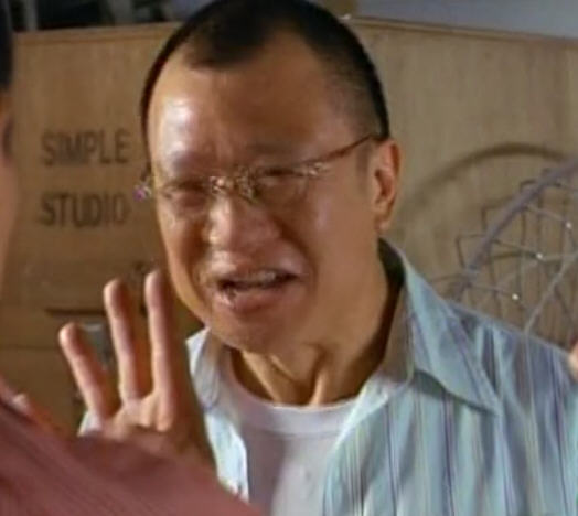 但是,在这部电影里,林尾珠因为特殊的成长背景,失去了接受性别教育的