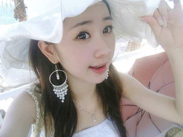 程琳,网络红人,出生于湖北省 a target="_blank" href="/item/黄石