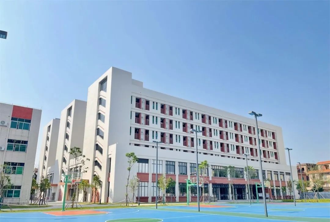 东莞市第四高级中学