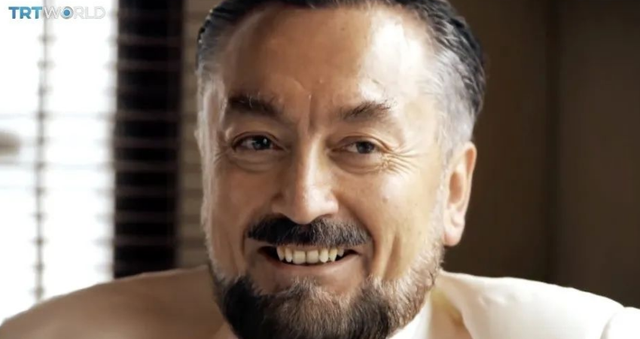  p>阿德南·奥克塔尔,男,土耳其"性邪教"头目.