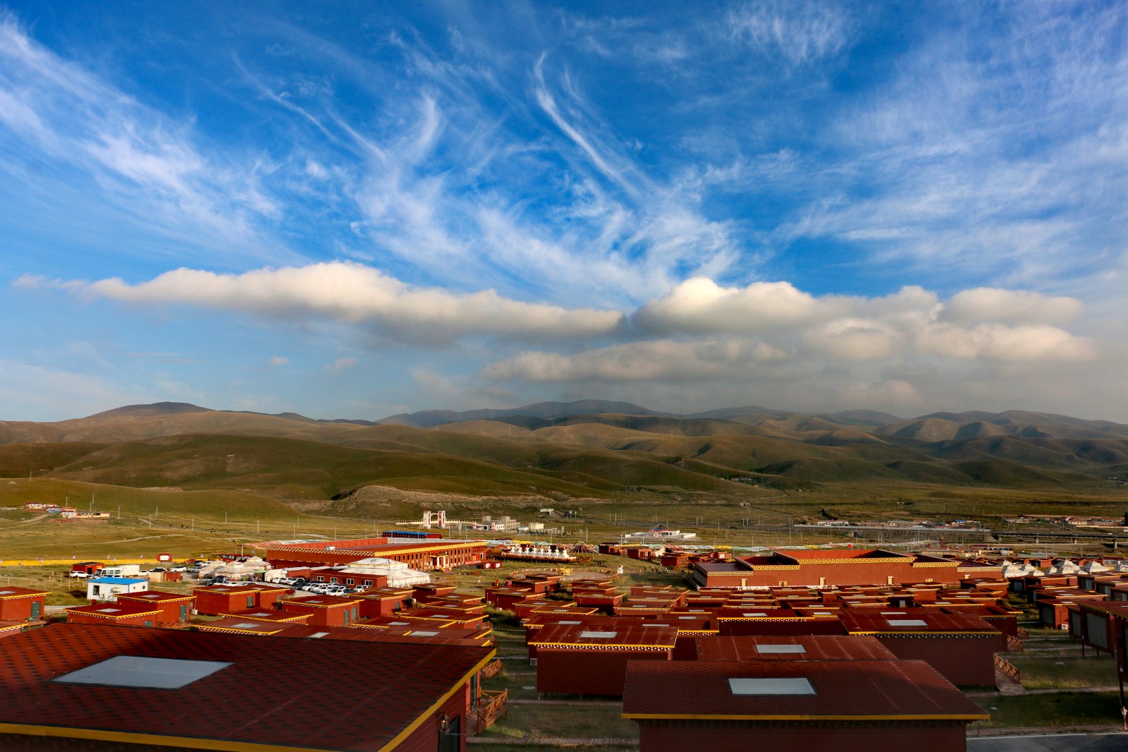  p data-id="tzpw9edqnovs">文迦牧场位于青海省海晏县环湖东路,青海