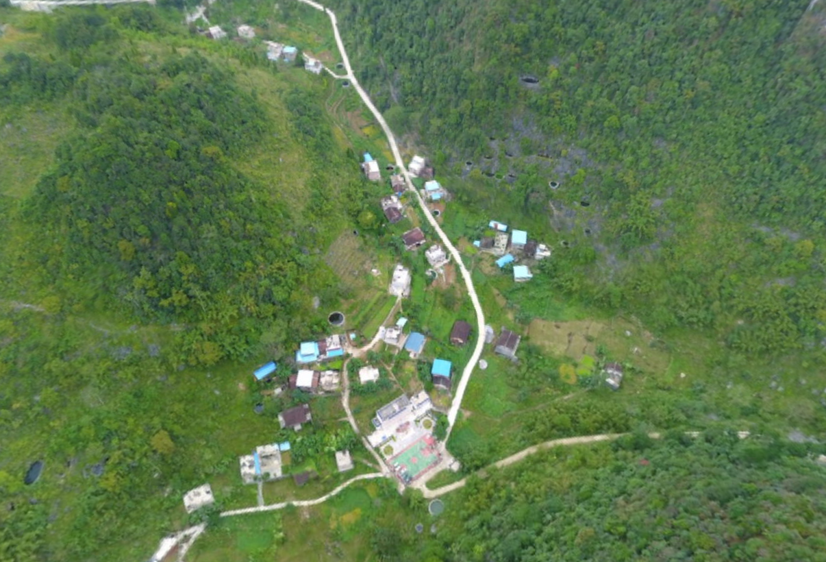  p>逻楼镇,隶属于广西壮族自治区百色市凌云县,地处 a target="_blank