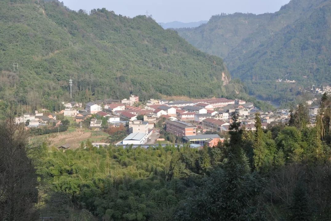  p>沙坪镇,隶属于湖南省常德市桃源县,地处桃源县南部,东接鼎城区逆江