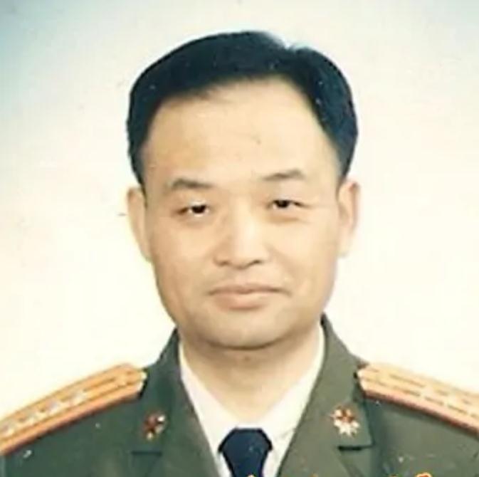  p>张亚南 汉族,江苏泗洪县人,中共党员,军人,大校正师职主官. /p>