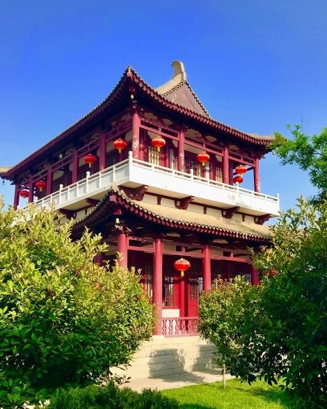 位于兴平市马嵬镇西,隶属于兴平市文物旅游局,占地面积15984平方米,是