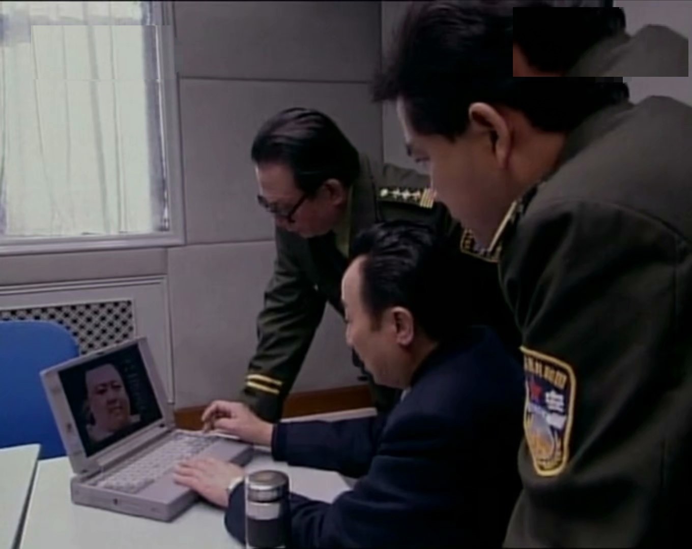  p>《铁鹰行动》是1995年出品的国产电视剧,由 a target="_blank"