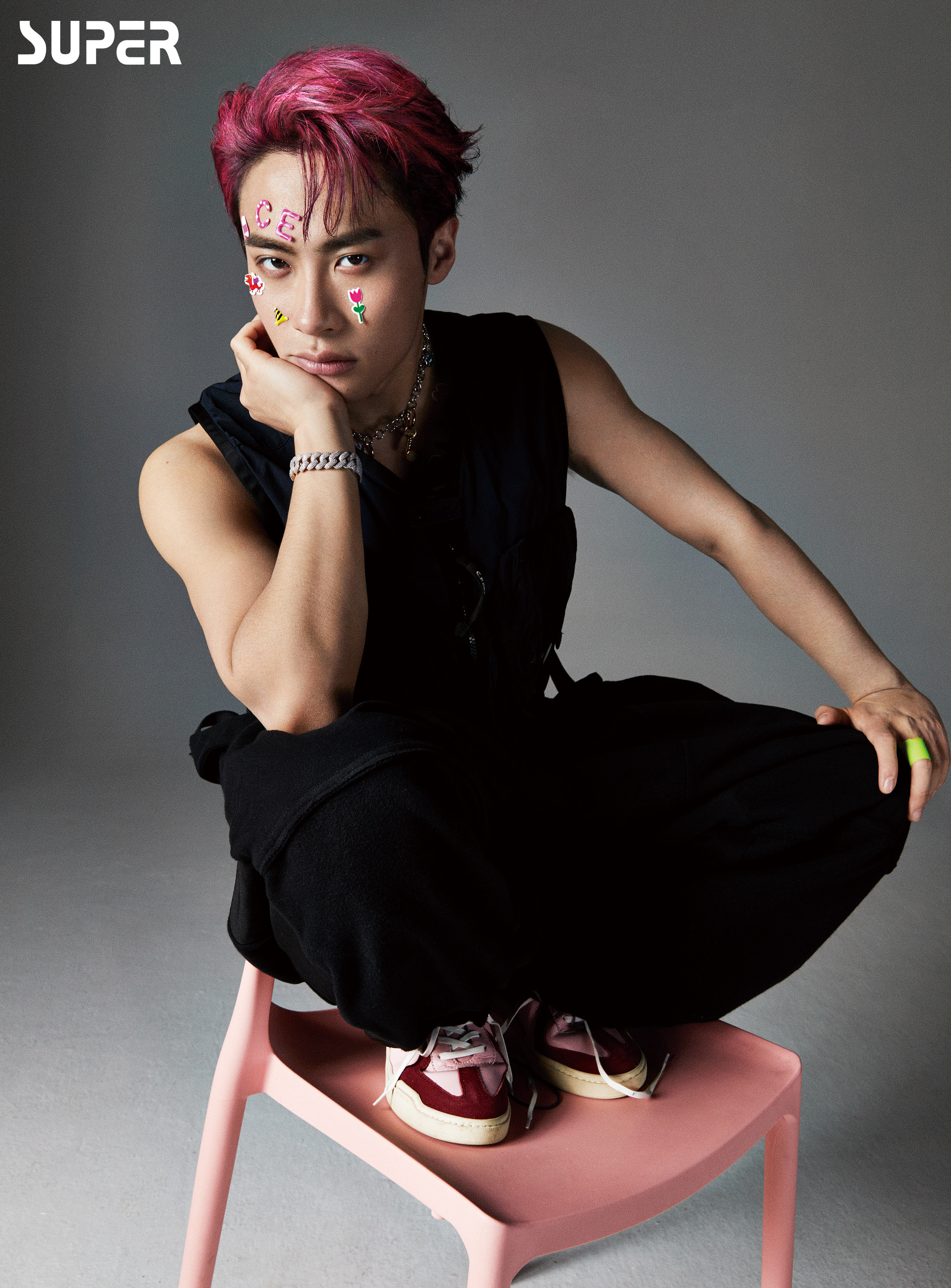 ck3rq">ice,本名杨长青,1996年5月14日出生于中国,中国内地流行男歌手