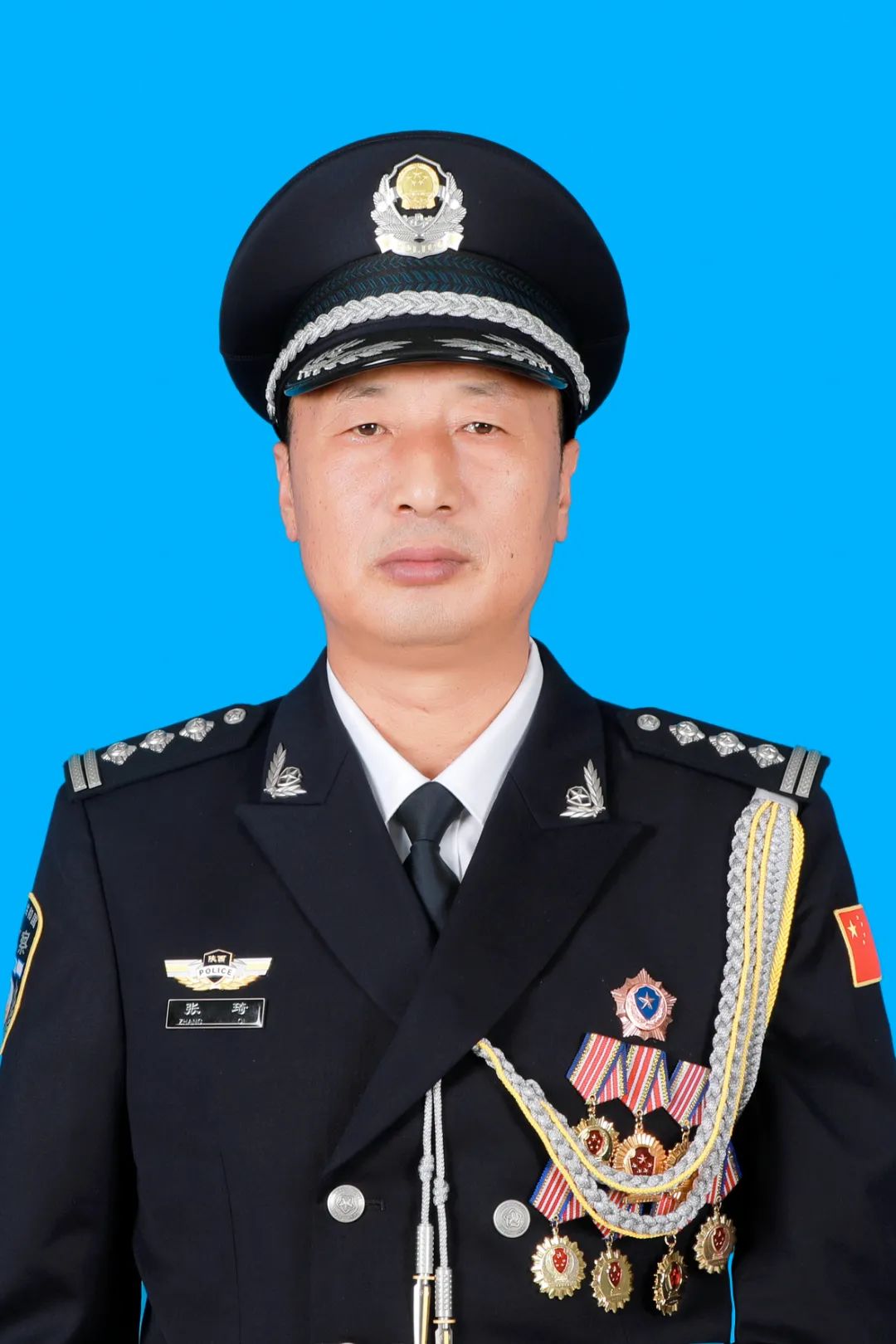  /p> p>现任榆林市公安局刑警支队大案大队大队长,一级警督. /p>