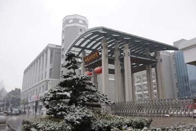  p>如皋初级中学位于 a target="_blank" href="/item/江苏/154268"