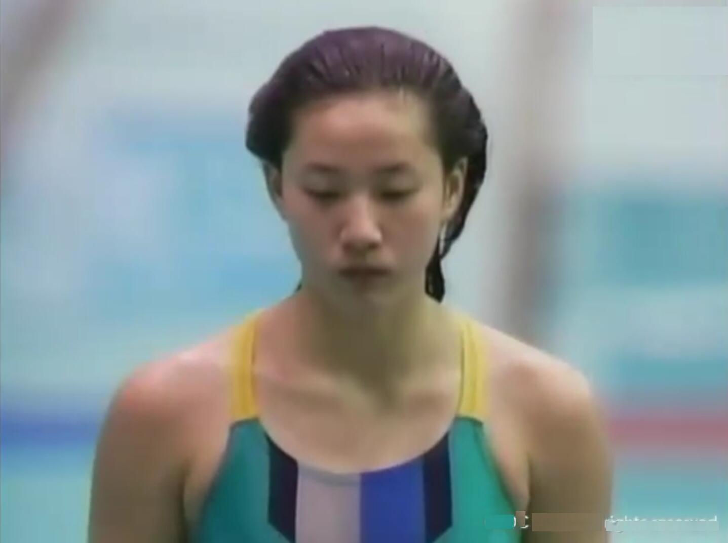  p data-id="gnwkaeeo7r">李青,女,1972年出生于湖北应城,女子跳水