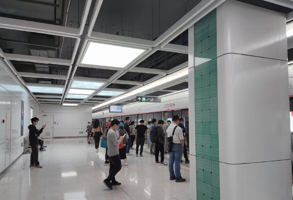 >莲花村站是 a target="_blank" href="/item/深圳地铁3号线/5649268"