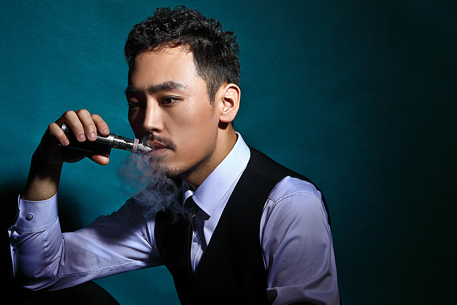  p data-id="go02v3r32t">陈立唯,曾用名陈勇