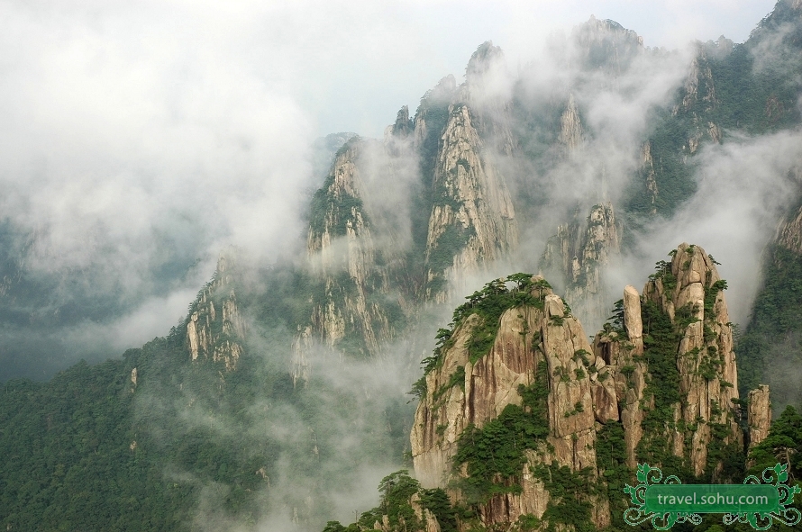  p>黄山,古称 a target="_blank" href="/item/黟山/5614208" data