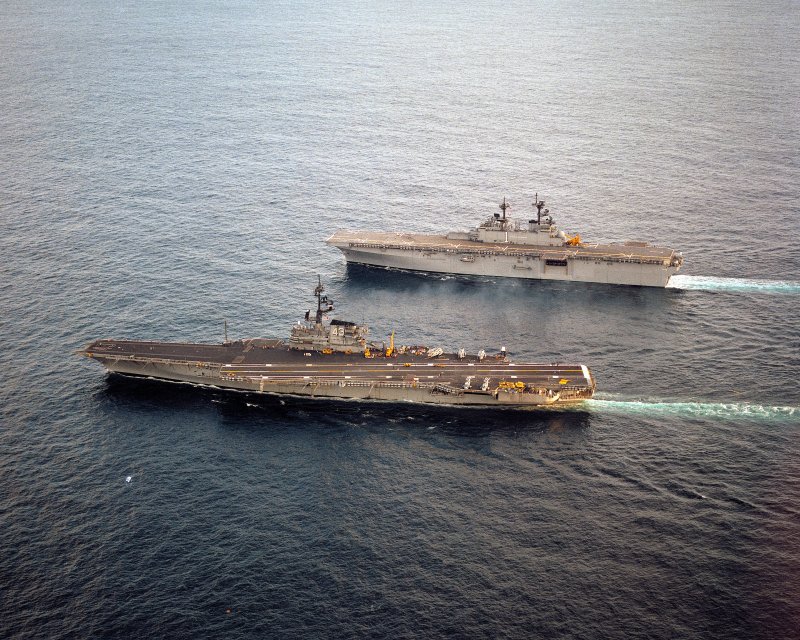  p>中途岛级航空母舰(英文: b>midway class aircraft carrier /b>)