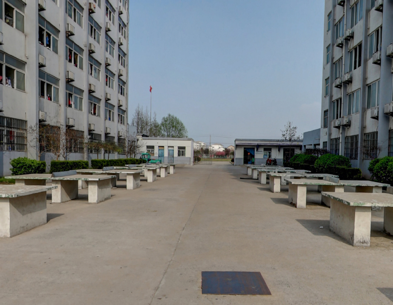  p>淮安市阳光国际学校是一所集高中,初中和小学为一体的高品位,高