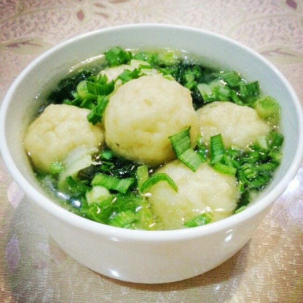 鱼丸煮青菜
